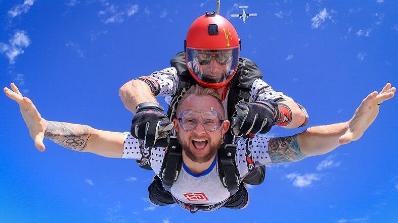 Skydive tandem