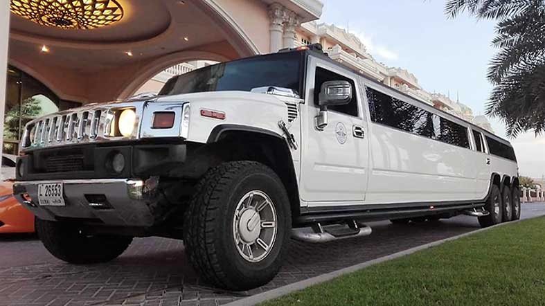Recorre Dubai Limusina